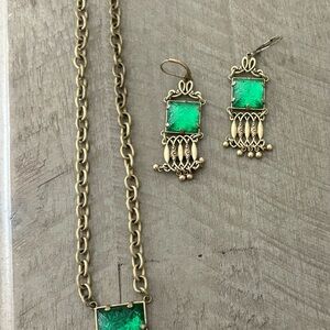 Cabi Lagoon Necklace and earrings